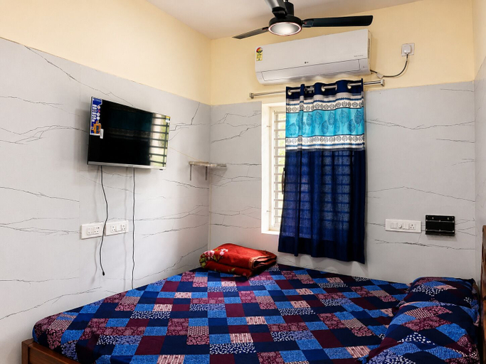Room 3, SVS Grands, East Godavari