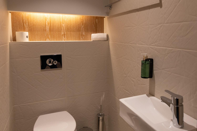 Bathroom 5, Hedon Spa & Hotel, Pärnu
