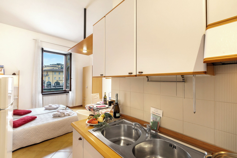 Others 5, Lake View Historical Center Apartment, Trento