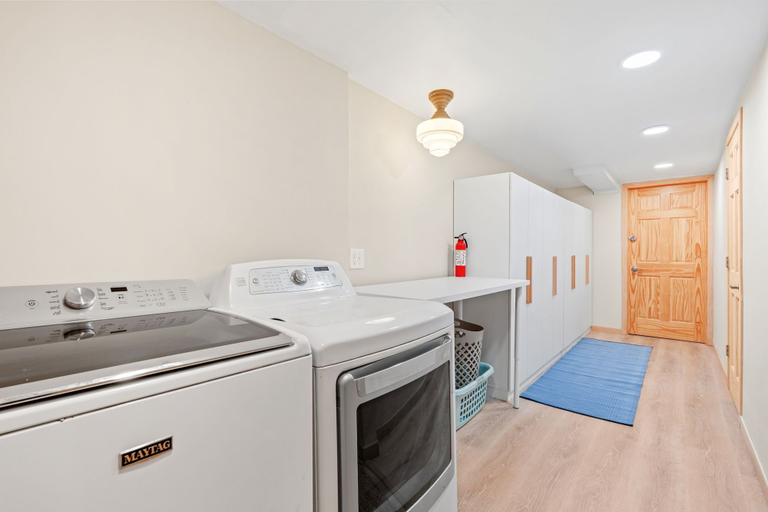 Property amenity 4, Minnehaha Grove, Hennepin