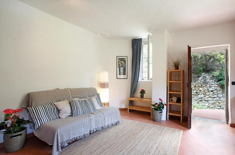 Living area, FIESSE COTTAGE, La Spezia