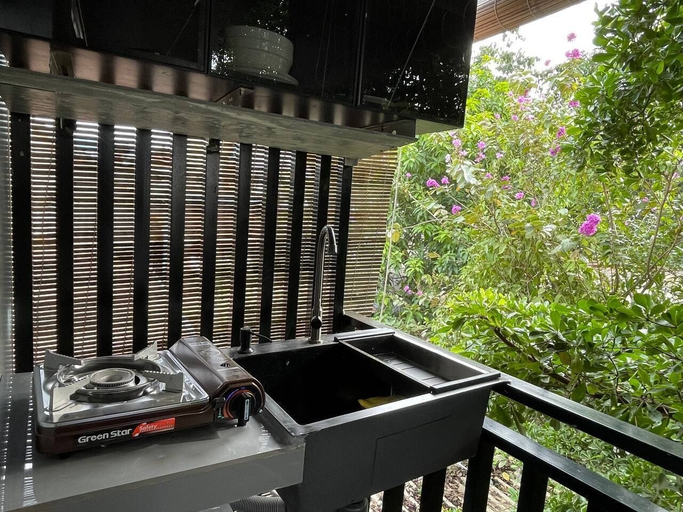 Others 4, Mother's House, Svay Pao