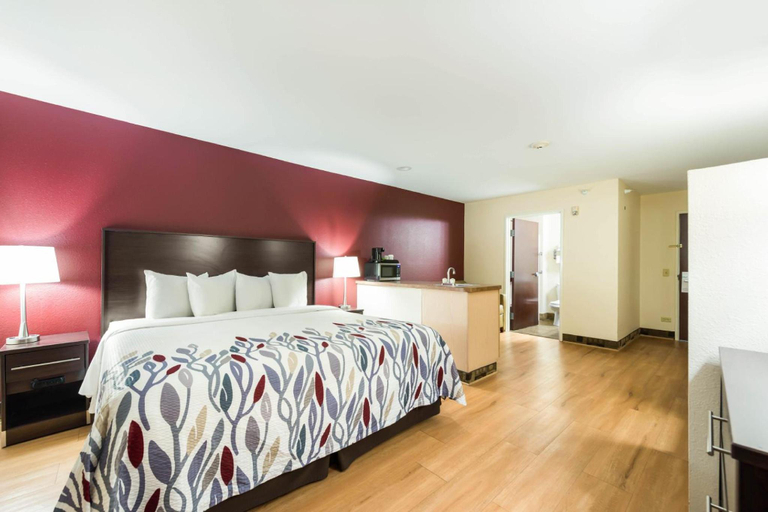 Bedroom 4, Red Roof Inn & Suites Monee, Will