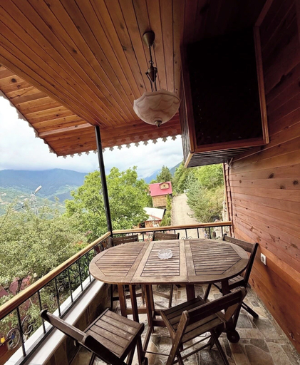 Outdoor dining, İsgobya Dağ Evleri, Maçka
