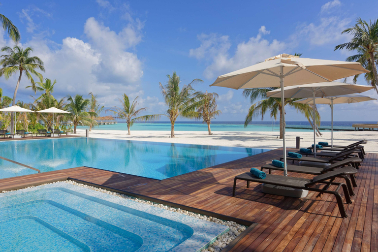 Sport & Beauty 3, OUTRIGGER Maldives Maafushivaru Resort