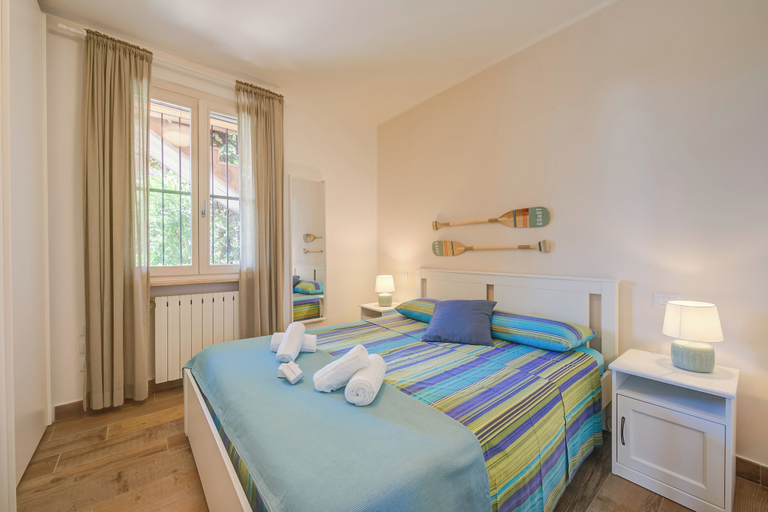 Others 1, La Casa Accanto With Shared Pool - Happy Rentals, Brescia