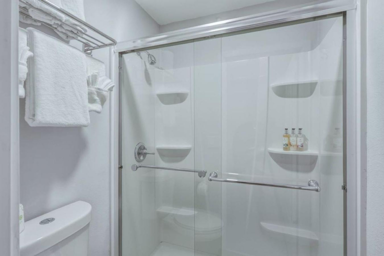 Bathroom 4, Riverwalk Inn, Archuleta