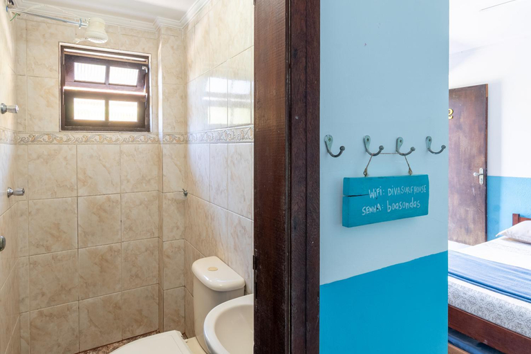 Bathroom 2, Diva Surf Quartos, Ubatuba