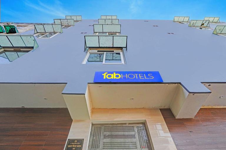 Exterior view 3, FabHotel The Red Carpet, Gautam Buddha Nagar