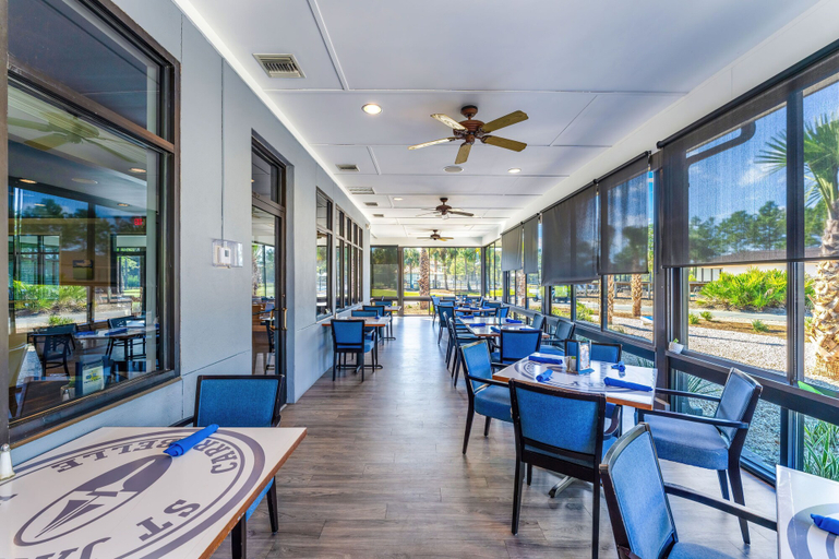 Food & Drinks 5, St James Bay Golf & Pickleball Resort, Franklin