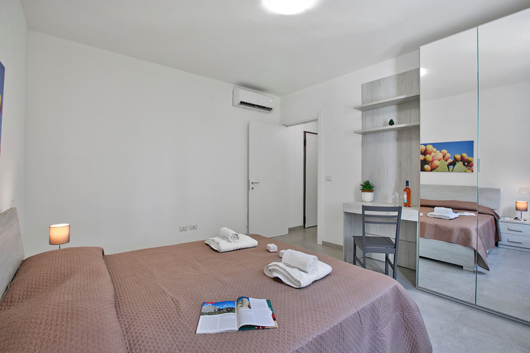 Others 2, Complesso Villa Cristal, Lecce