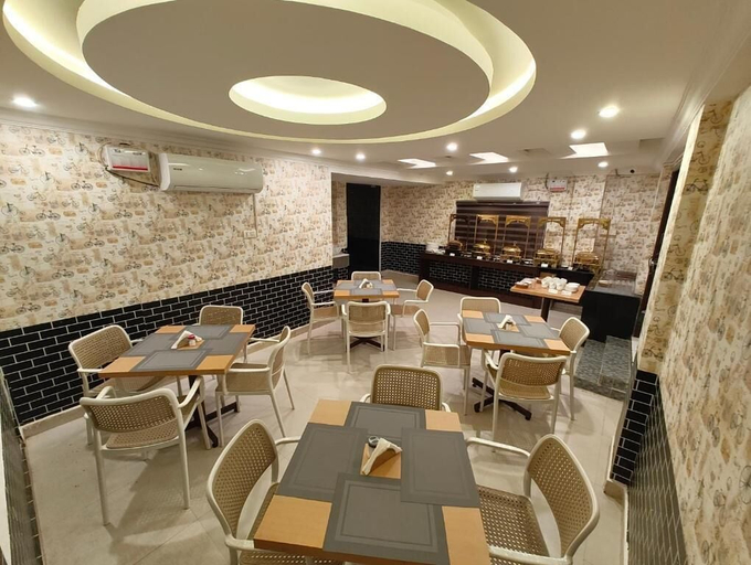 Dining, G3 Star Comfort, Chennai