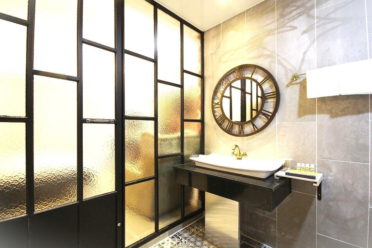 Bathroom 5, Heritage Hotel, Changwon