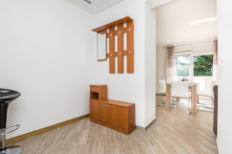 Others 5, Pool & Garden Apartment Bakija 2, Pakoštane