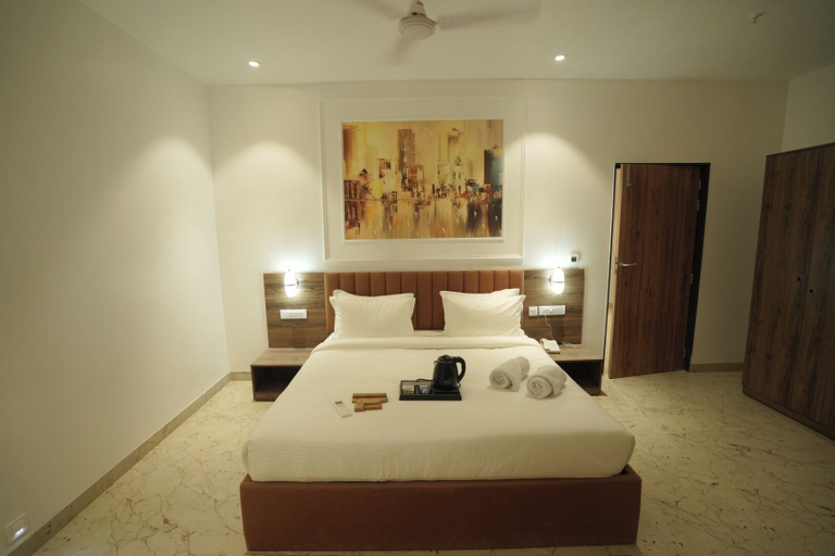 Room 4, The Grand Icon, Chandrapur