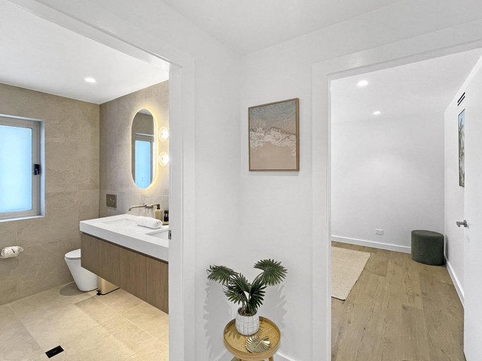 Bathroom 3, 2 Bedroom Townhouse with water views, Eurobodalla