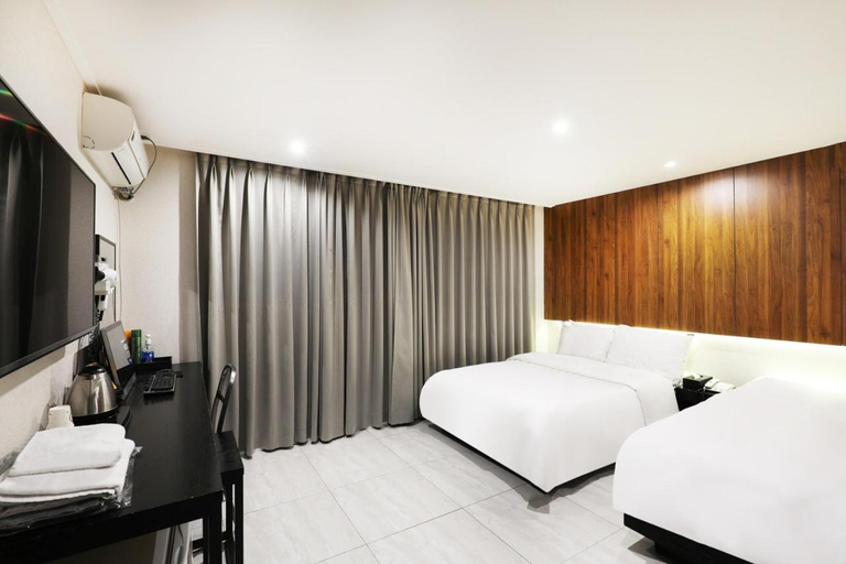 Others 3, Selene Hotel, Songpa