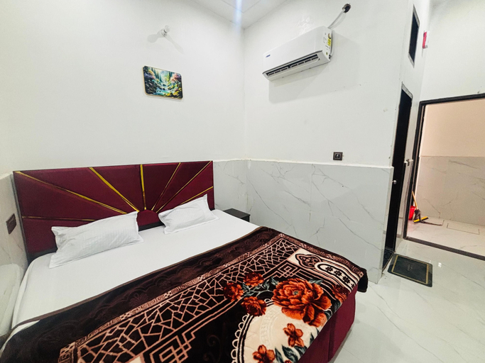 Room 2, Maa Vaishno Dham, Mathura