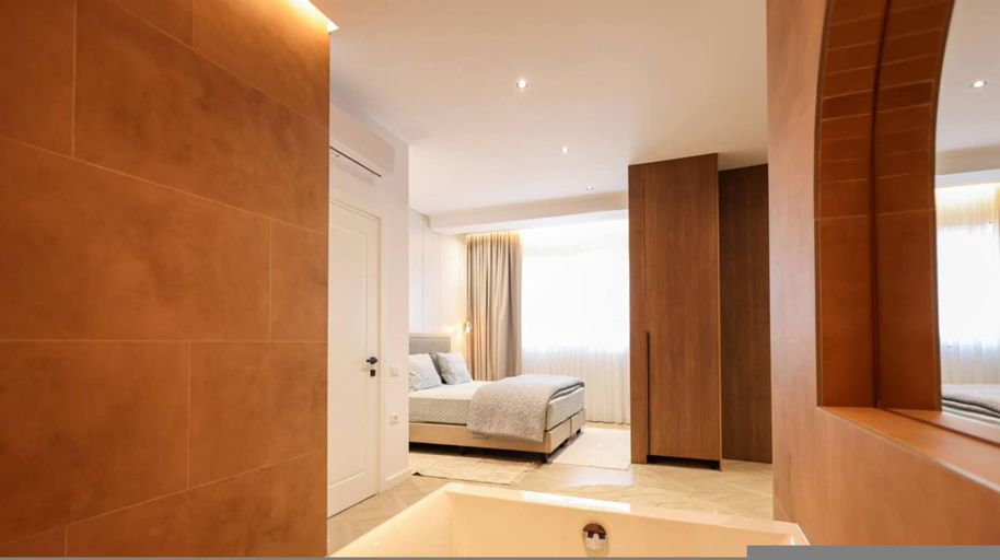 Room 3, Grandstay Sea Penthouse 04, Durrësit