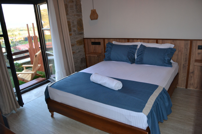Room 2, Mathilda Gökçeada, Gökçeada