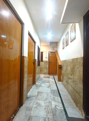 Others 5, PARADISE VILLA Near Prem Mandir, Mathura