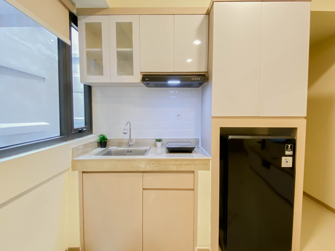 Others 4, Comfy and Modern 2BR at Apartment Meikarta District 1 By Travelio, Cikarang