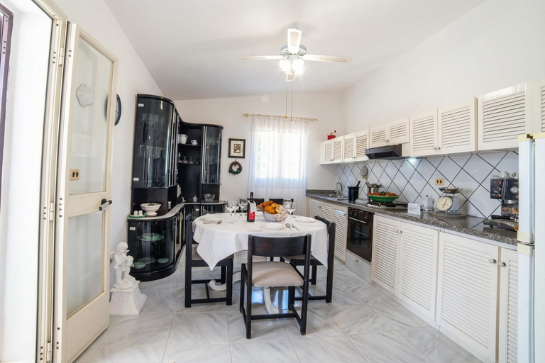 Private kitchen 5, Villa Calò, Taranto