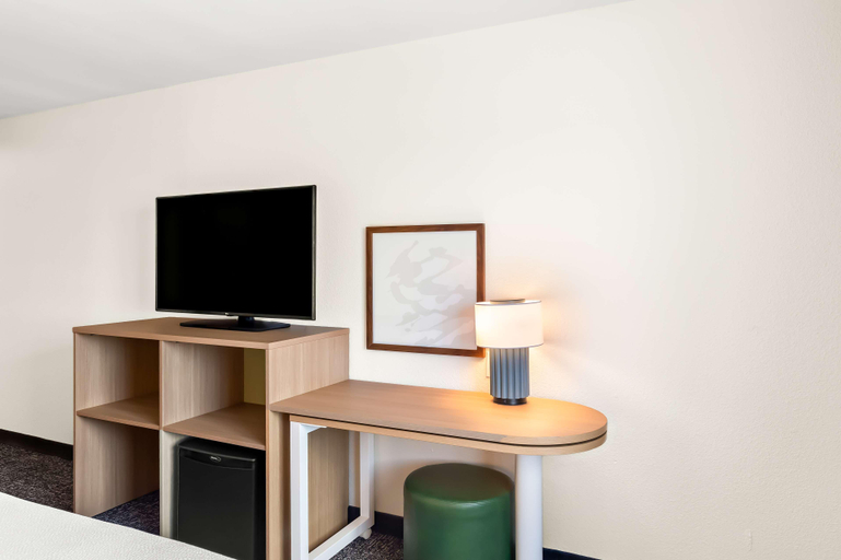 Bedroom 3, Spark by Hilton Springfield Southwest, Sangamon