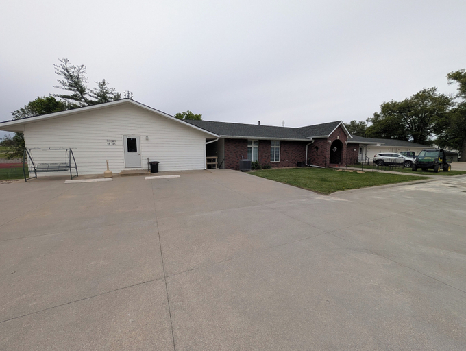 Exterior 4, Auburn Inn South, Nemaha
