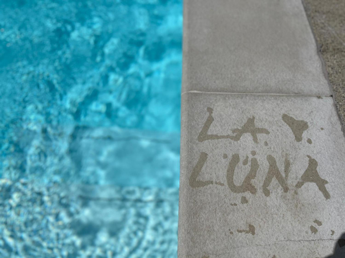 Sport & Beauty 2, La Luna Rustic Deluxe Apartment with Pool & Jacuzzi, Bikes and Secured Parking, Našice