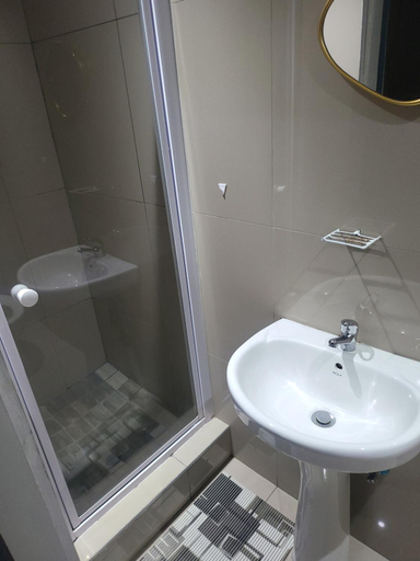 Bathroom 3, Tshilidzi Guest House, City of Tshwane