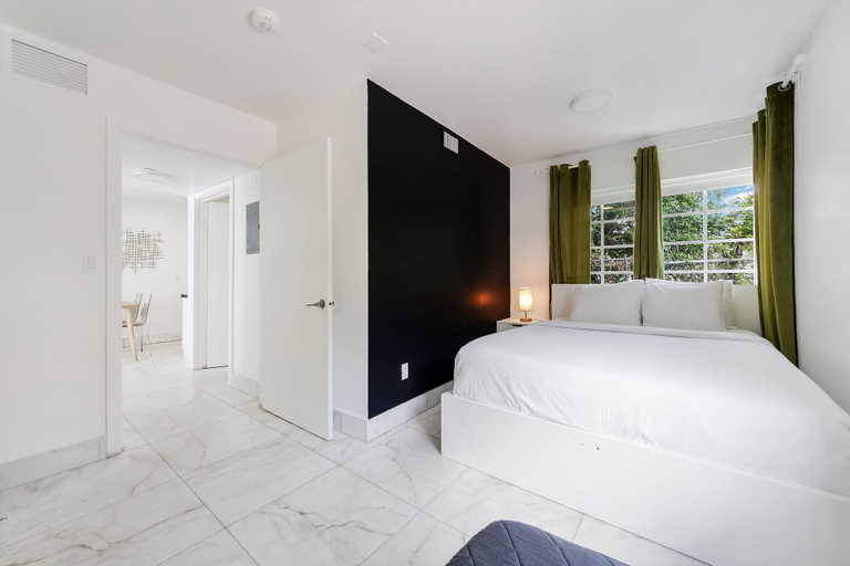 Room 5, Alton Apts by At Mine Hospitality, Miami-Dade