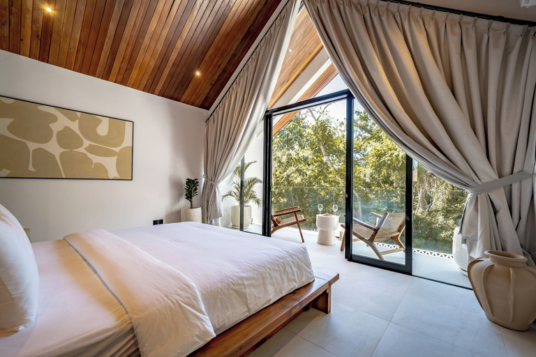 Room 4, Uluwatu Surf Sanctuary Villa, Badung