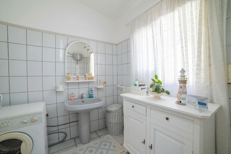 Bathroom 3, Villa Calò, Taranto
