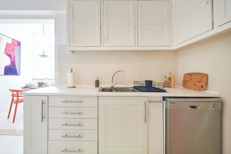 Private kitchen 2, Light Filled & Renovated Apartment, By Timecooler, Lisbon