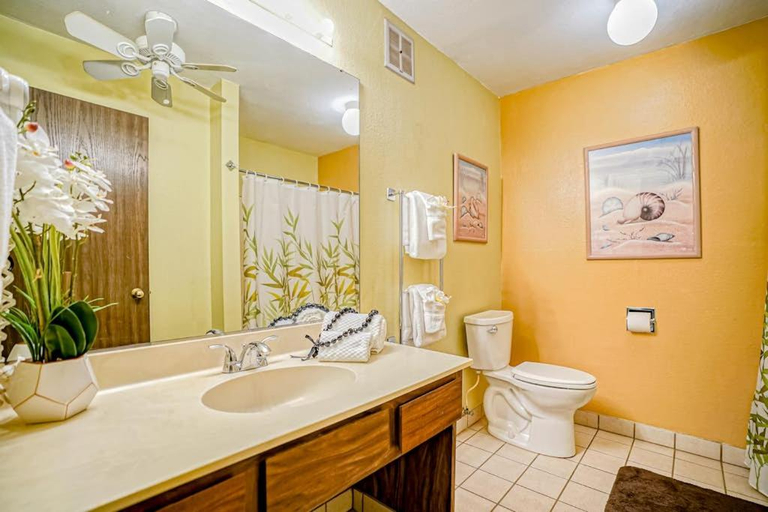 Bathroom 3, Bluegreen Pono Kai Resort, Kauai