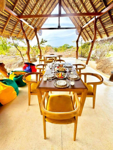 Outdoor dining, Enchanted Escapes Yala, Thissamaharama
