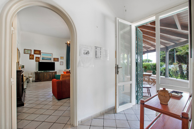 Interior 4, Villa Isidoro - Sea View and Garden, 50m to Beach, Lecce
