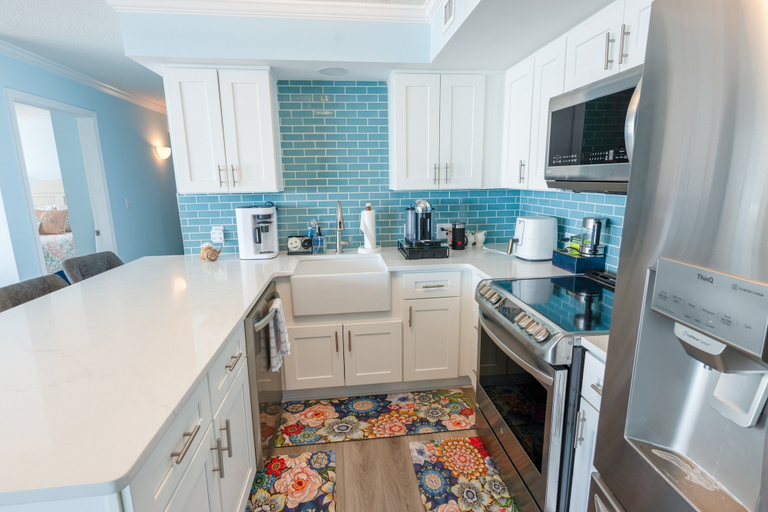 Private kitchen 5, 1608 Brighton Tower 2 Bedroom Condo, Horry