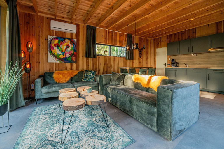 Living room 3, Luxury Wellness Lodge for a Couple, Coevorden