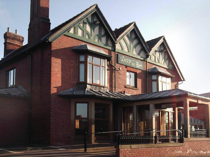 Exterior & Views 1, Staindrop Lodge Hotel, Sheffield