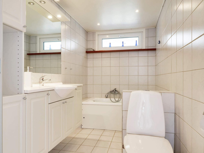 Bathroom 3, 4 Star Holiday Home in Hemmet, Ringkøbing-Skjern
