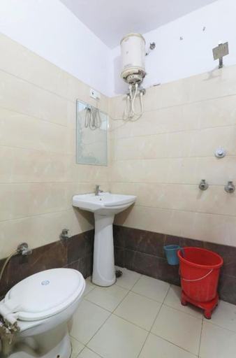 Bathroom, Hotel The Dayal Lucknow, Lucknow