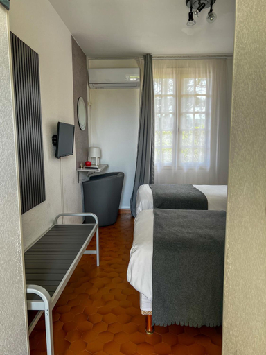 Bedroom 2, Hotel Castel Saint Anne, Var