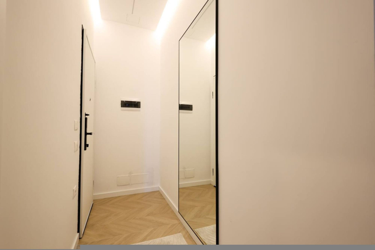 Room 2, Grandstay Sea Penthouse 03, Durrësit