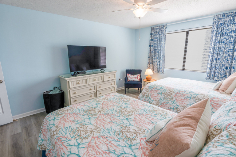 Room 3, 1608 Brighton Tower 2 Bedroom Condo, Horry