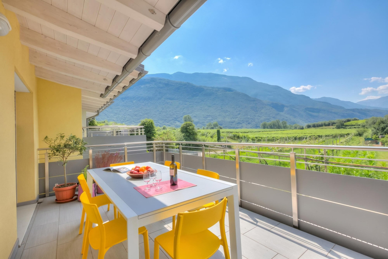Rooftop terrace 4, Mirabelle - Apartment with Terrace & Views - Happy Rentals, Trento