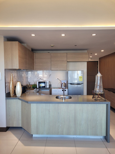 Private kitchen 4, 1BR Suite St. Mark Near Venice Mall BGC, Taguig