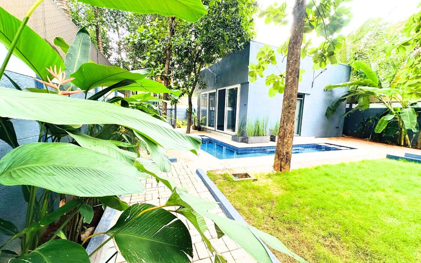 Property grounds 5, The Calms Villa by Travent Mug, Ramanagara