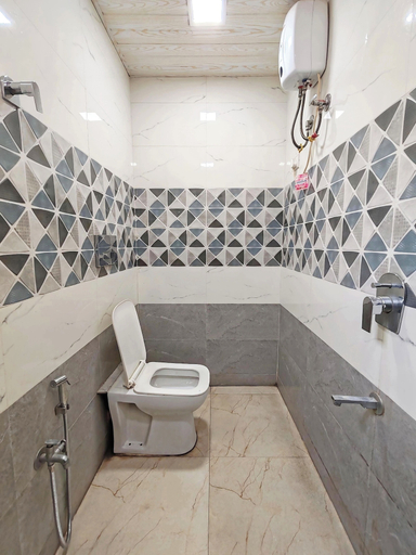 Bathroom 4, Hotel Sai Bansi Residency, Thane